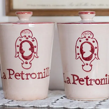 La Petronilla Montepetriolo 公寓 *